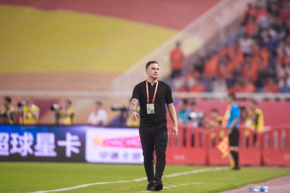 想要有起色, 在中国执教